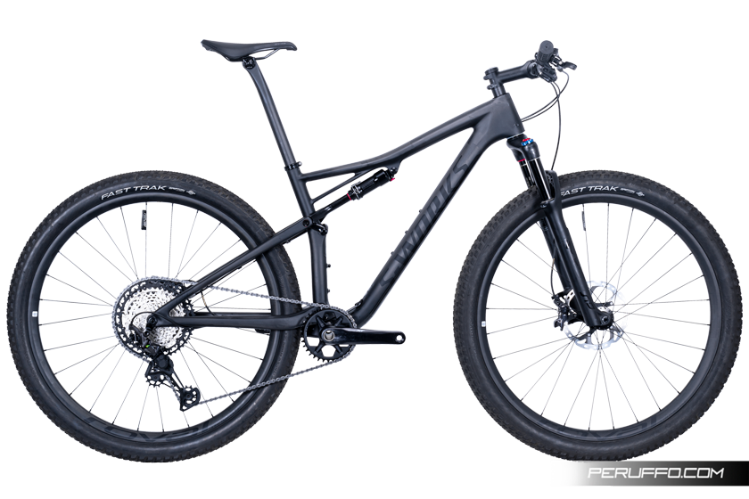 S-Works Epic Shimano Deore XT M8100 Roval Traverse Carbon 29" S-Works Epic Shimano Deore XT M8100 Roval Traverse Carbon 29" Carbonio Satinato / Nero